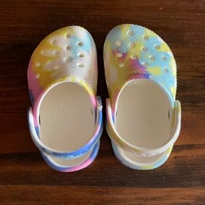 Toddler girl crocs size 4 tie-dye